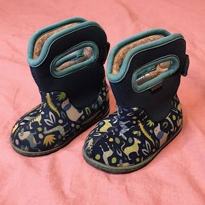 Bogs - toddler size 4 blue & green Animal print
